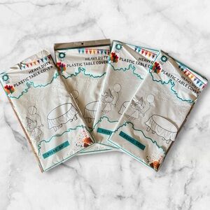 D&Z Plastic Table Cloth Disposable, 4 Pack 84” White Round Tablecloths NEW